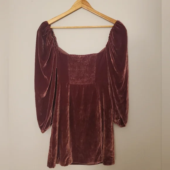 Wilfred Novella Velvet Dress - Picture 6 of 9